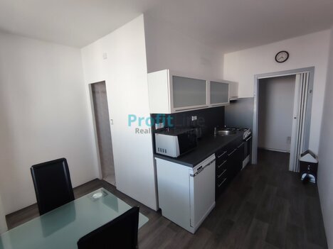 Pronájem bytu 3+1, 73 m², Mohelnice – zrekonstruovaný, lodžie, výhled, klidná lokalita